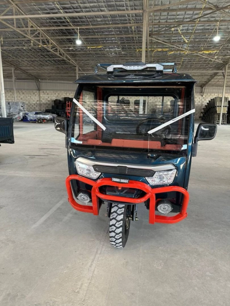 Грузовой электротрицикл с кабиной VOLTOR Кабина 1800 72V 68Ah Грузовой электротрицикл с кабиной VOLTOR Кабина 1800 72V 68Ah