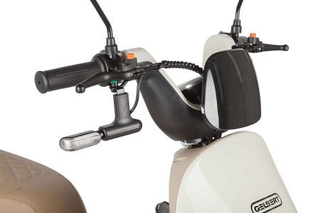 Электротрицикл Rutrike Gelbert Ogma 48V/60V 650Вт бело-коричневый Электротрицикл Rutrike Gelbert Ogma 48V/60V 650Вт бело-коричневый