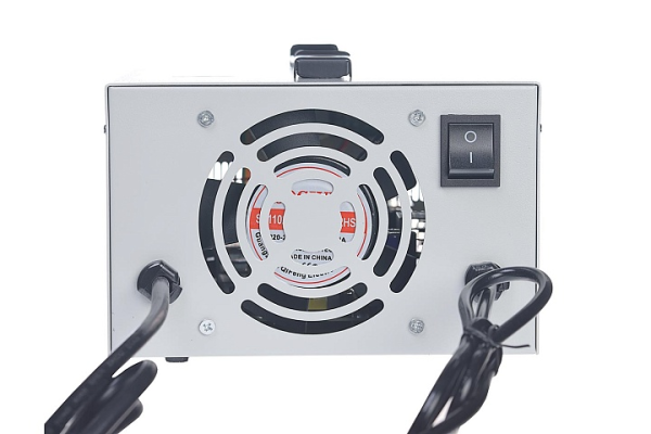 Зарядное устройство Gelbert для свинцовых аккумуляторов 72V120AН (18A)